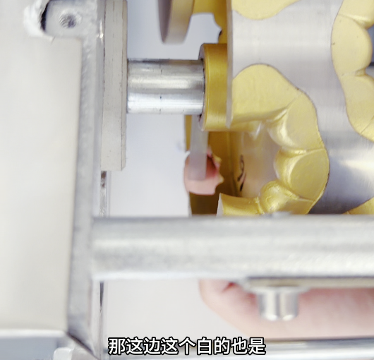饺子机机头设计
